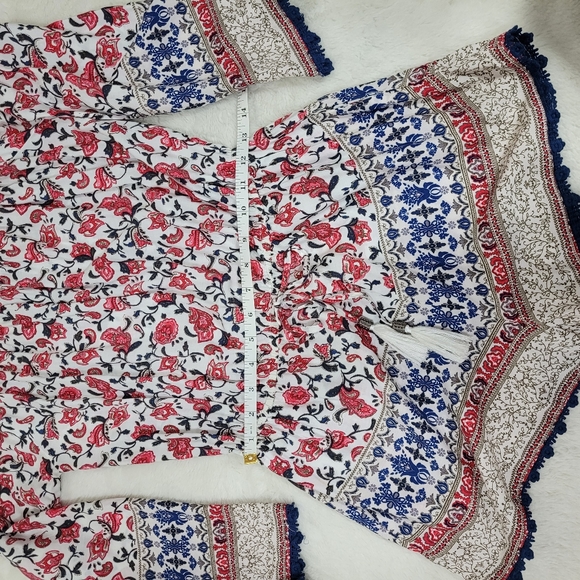 Forever 21 boho style romper with tassle pockets and crochet detail - Picture 6 of 11